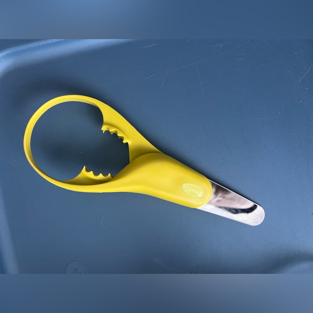 Chef'n Avoquado Green Plastic 4 in 1 Avocado Tool -